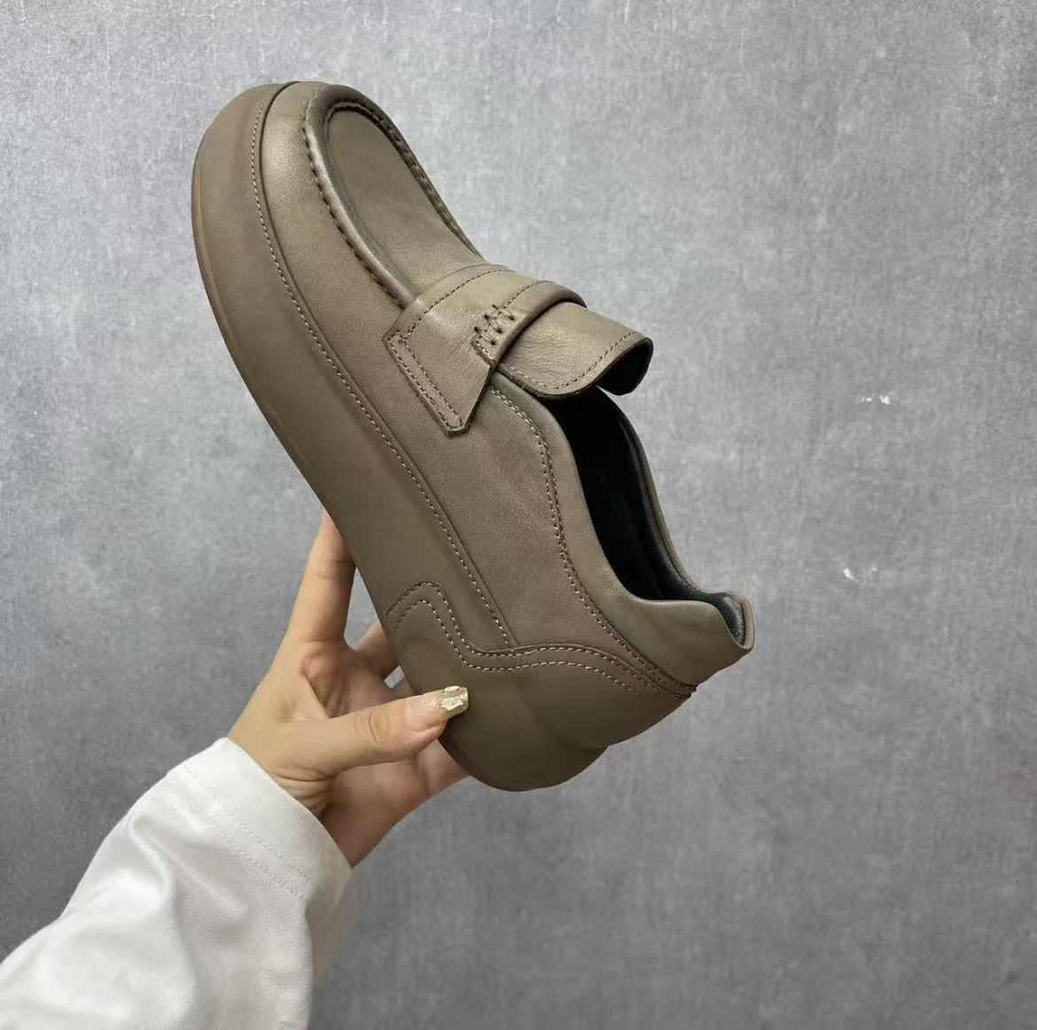 Men's Thick-soled Cowhide Business Casual Shoes