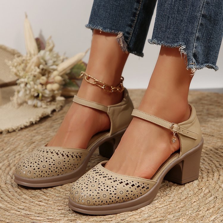 Women's Chunky Heel Hollow Buckle Sandals