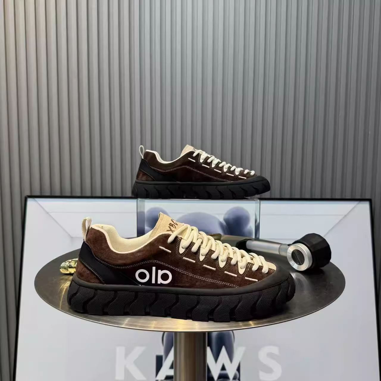 Men's Autumn Retro Versatile Suede Casual Shoes