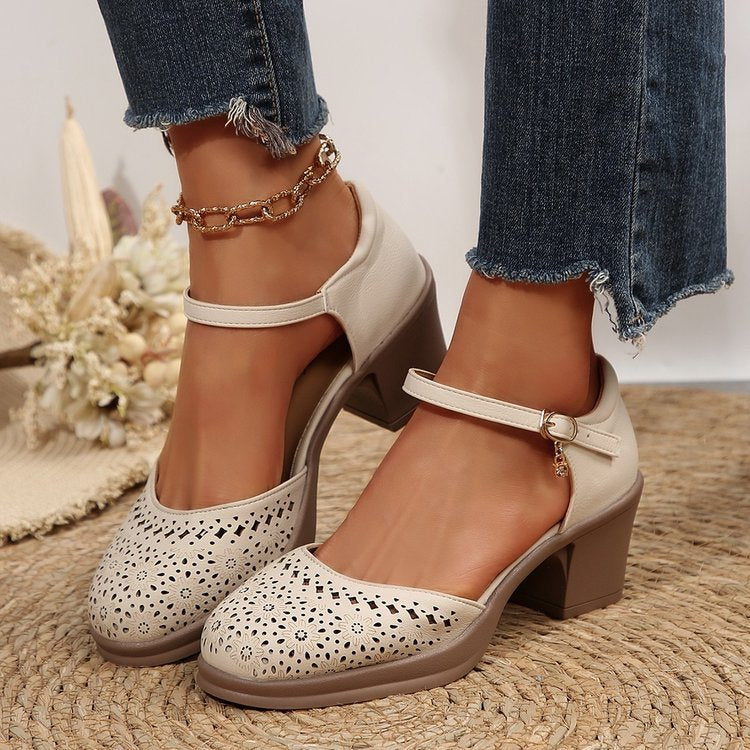 Women's Chunky Heel Hollow Buckle Sandals