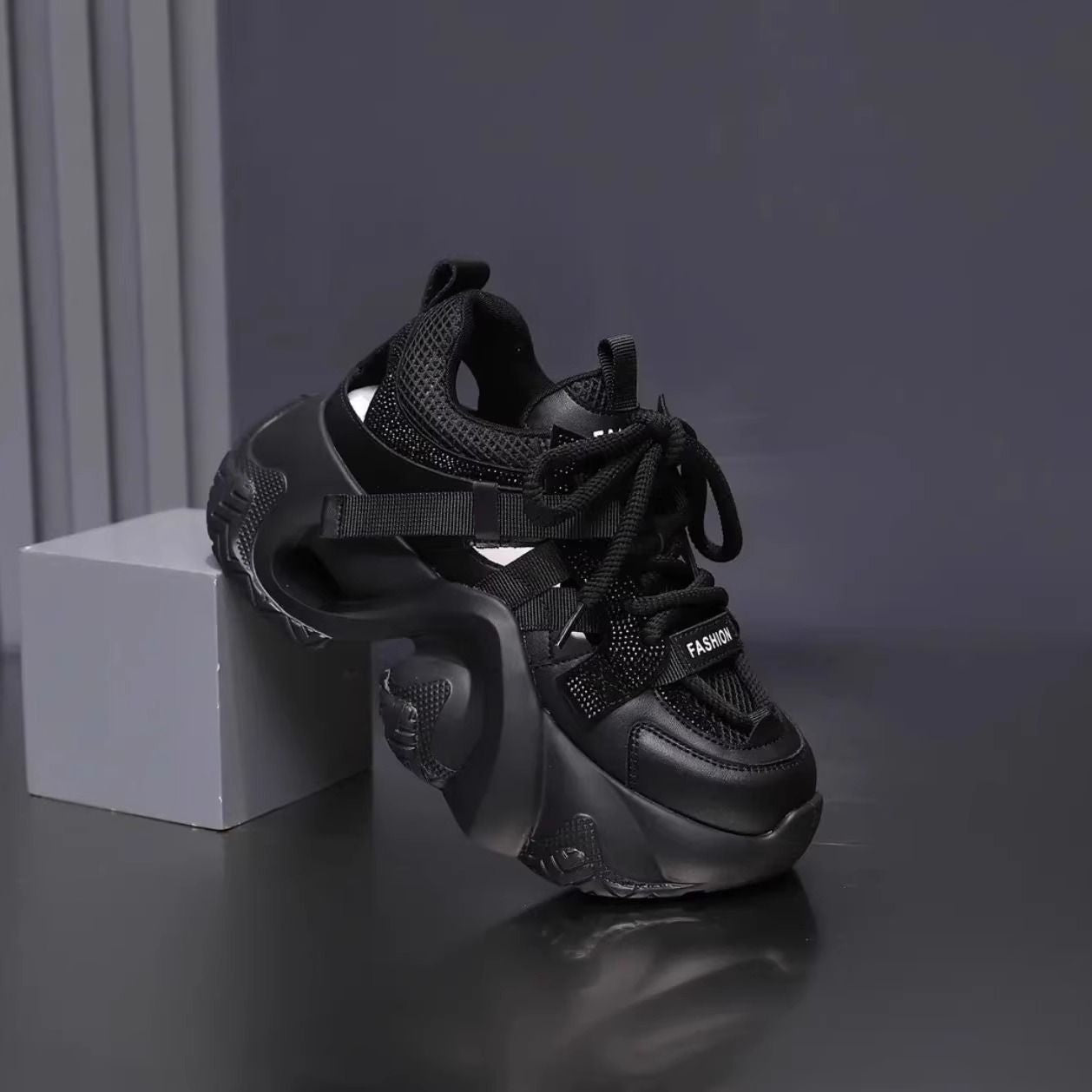 Women Ultra-light Breathable Thick-soled Shoes