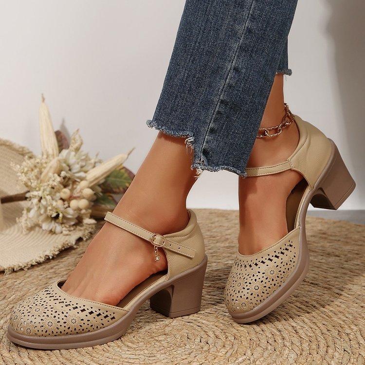 Women's Chunky Heel Hollow Buckle Sandals