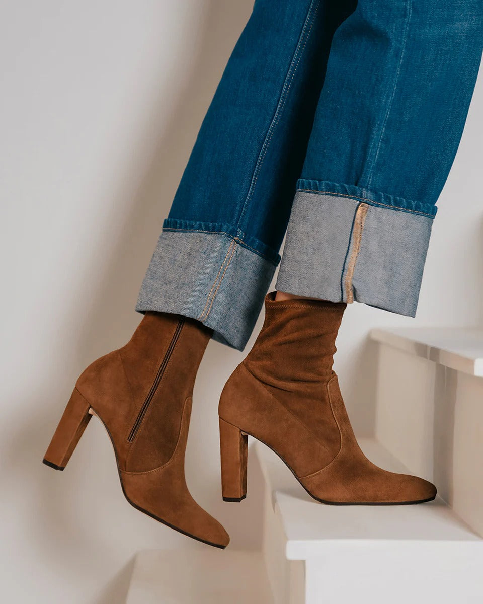 Autumn Women's Pointed Suede Chunky Heel Ankle Boots