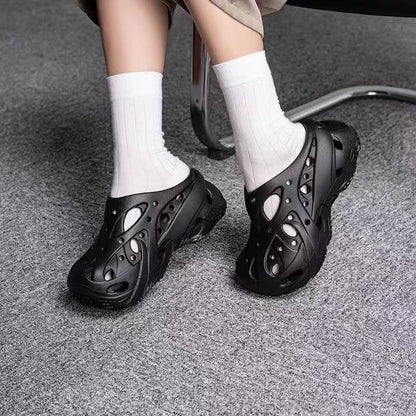 OwenGrid Unisex Non-Slip Caged Clog