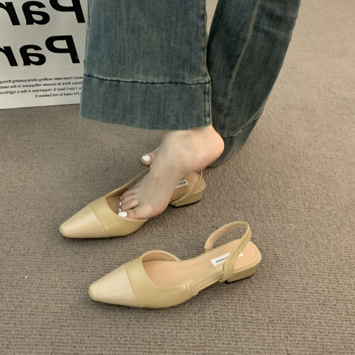 Women's Fashion Low Heel Closed Toe Elegant Sandals