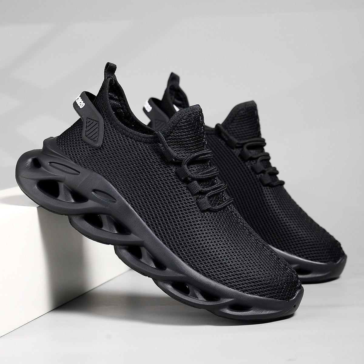 OwenGrid Men's Sporty Lace-Up Low-Top Sneakers