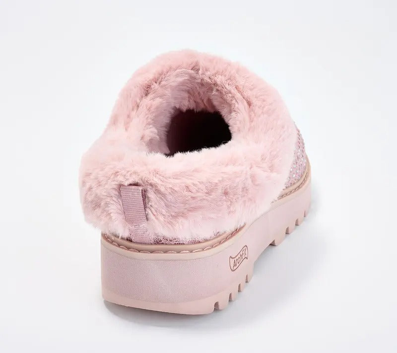 Martha Stewart x Skechers Bobs Arch FitKeepsakes Cozy Slippers